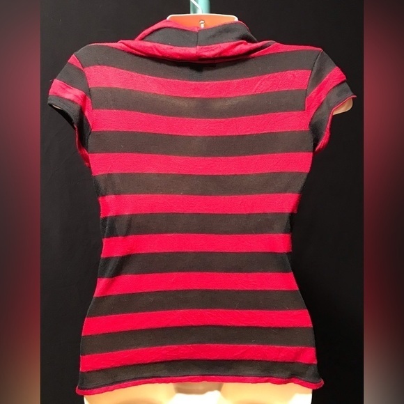 ❤️RARE FIND❤️ INC black&red cowl neck ss shirt sz M in near perfect condition! - Picture 4 of 4